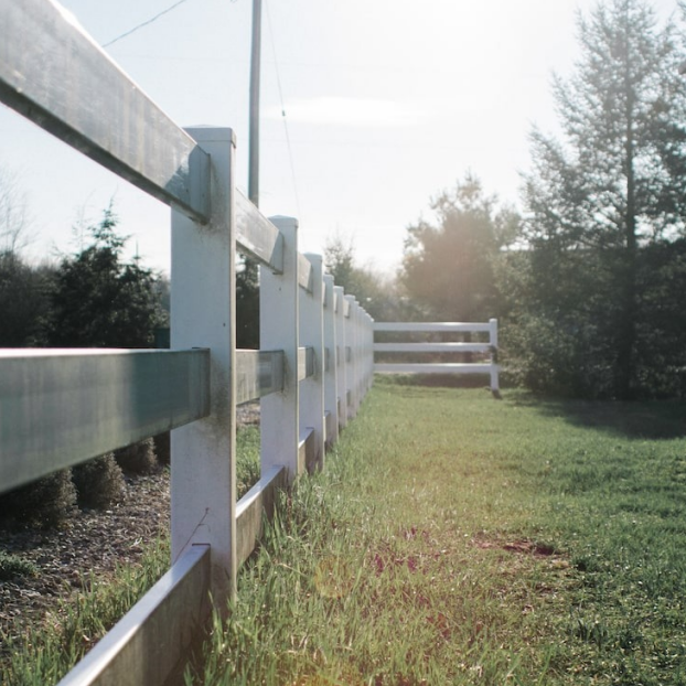 How to Use a Laser Level to Align Fence Posts